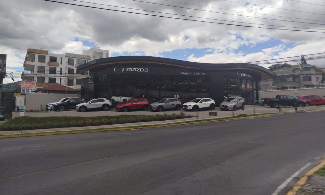 Proyecto Cubierta Metálica Mazda Cumbaya